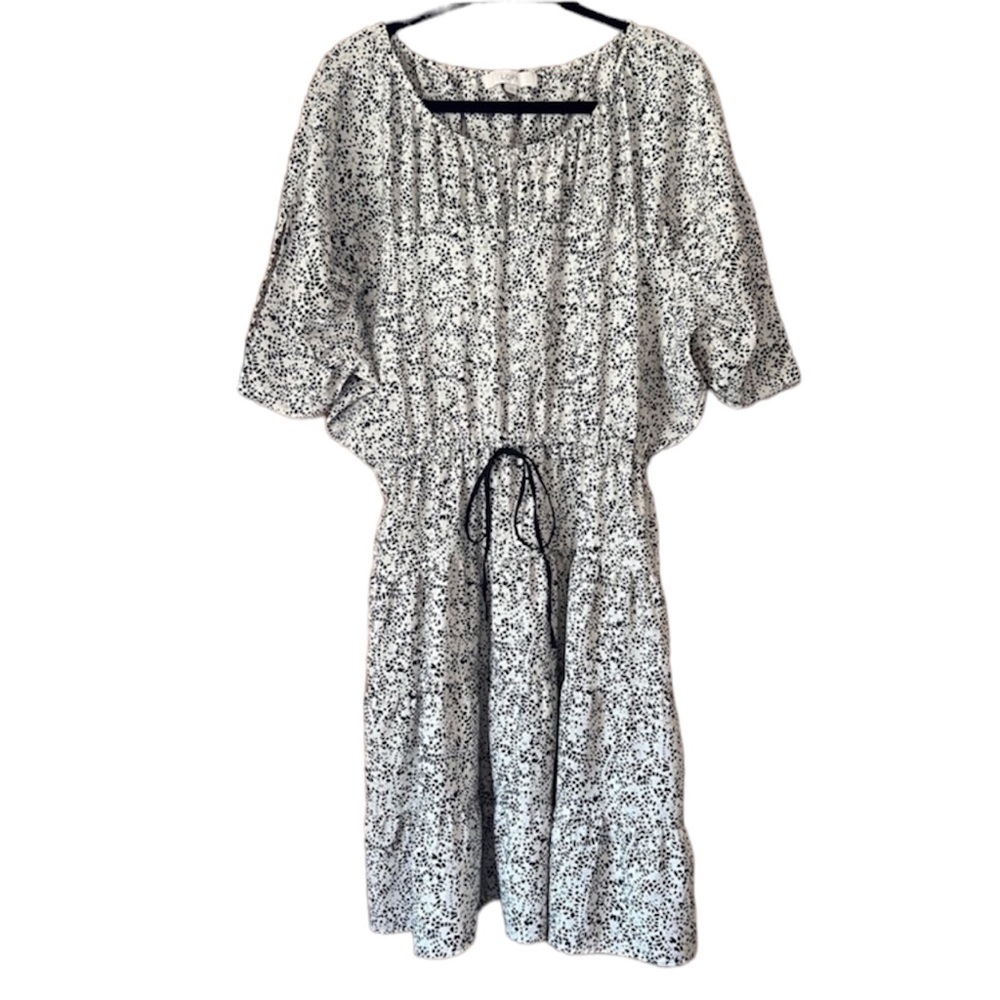 5/$25 Ann Taylor LOFT black & white printed dress